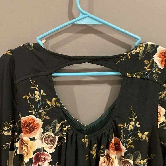 Jodifl Hunter Green Floral Dress - Picture 5 of 6